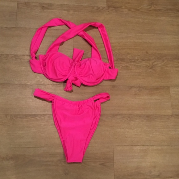 Women’s Hot Pink Thong Bikini Set - Picture 6 of 8